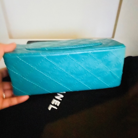 Sold out - Picture 3 of 3